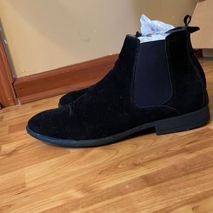Chelsea Boots